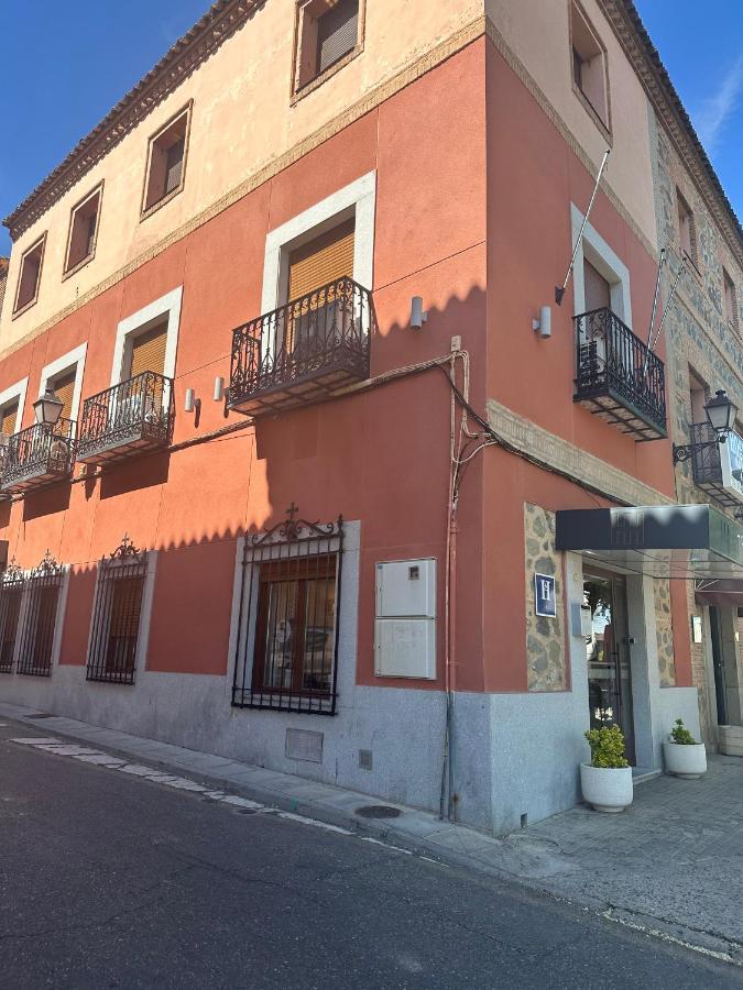 Toledo Plaza Hotel Exterior foto